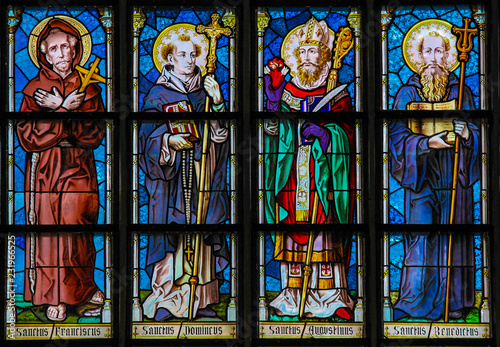 Roman catholic saints in the Church of Leuven