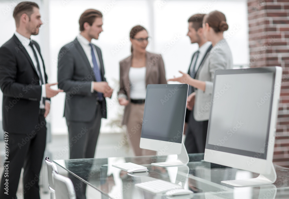 businessman explaining his ideas to his colleagues businessman explaining his ideas to his colleagues