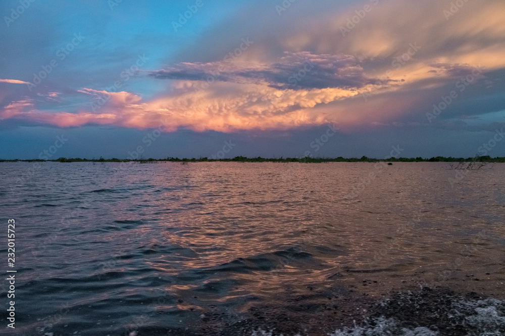 Naklejka premium magical sunset on the big lake