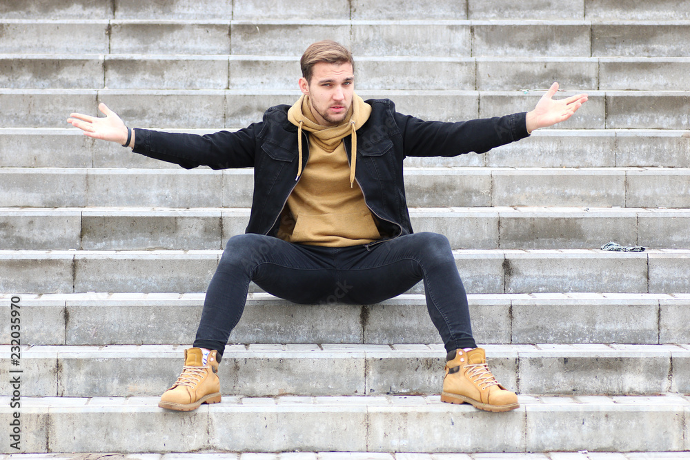 Young beard man in an autumn