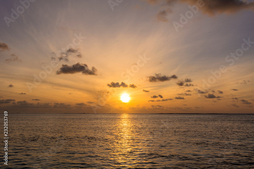 インド洋の美しい夕景 © san724