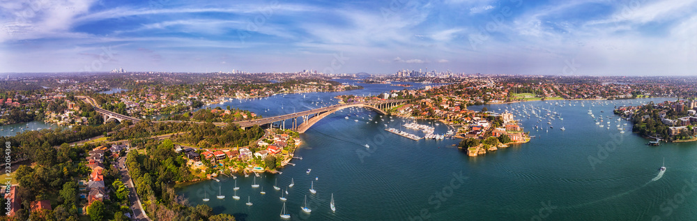 Fototapeta premium D Sy Gladesv Br 2 CBD Wide pan