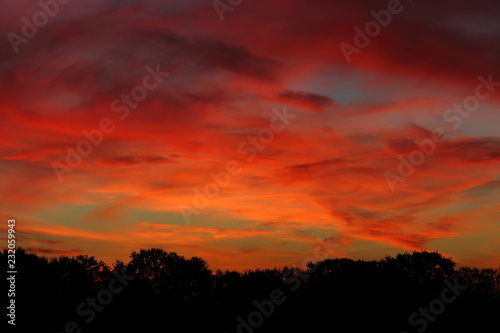 Sonnenaufgang und Wolken