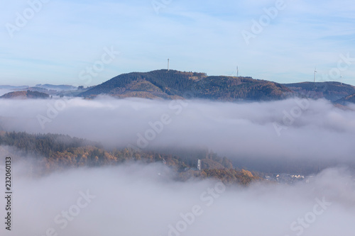 Sauerländer Berge im Nebel