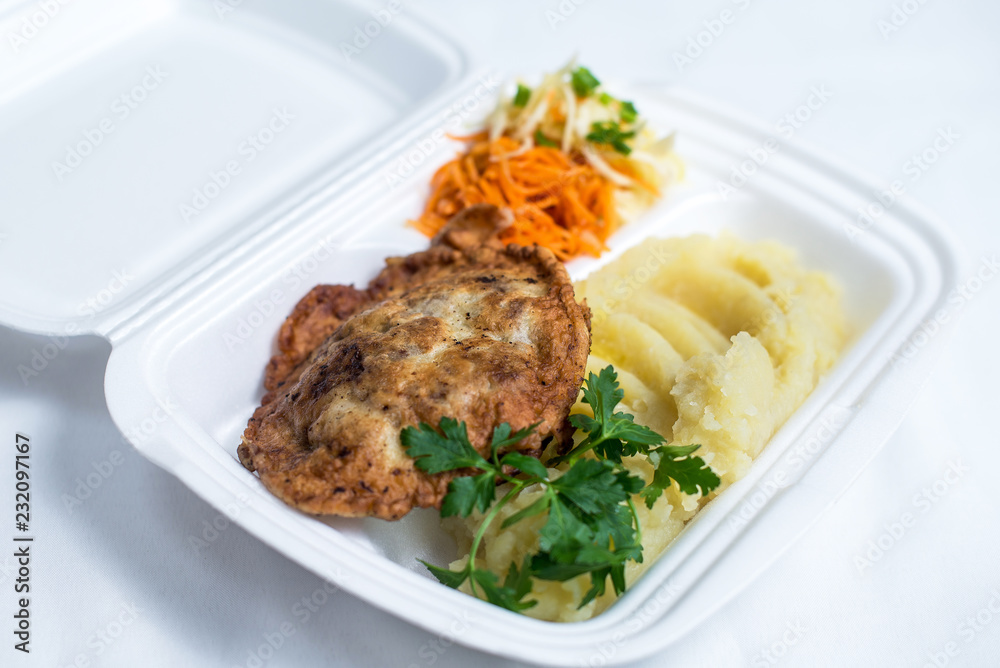 lunch box set. Disposable plastic lunch box. A white food box, lunch, fast food, isolated on white background lunch box set. Disposable plastic lunch box. A white food box, lunch, fast food, isolated on white background