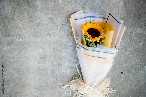 Fototapeta Naklejka Na Ścianę i Meble -  Yellow sunflower bouquet