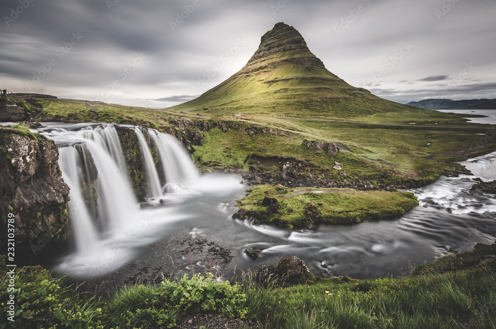 cascata di kirkjufellsfoss