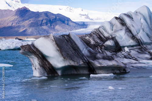 Gletschersee am Vatnajökull photo