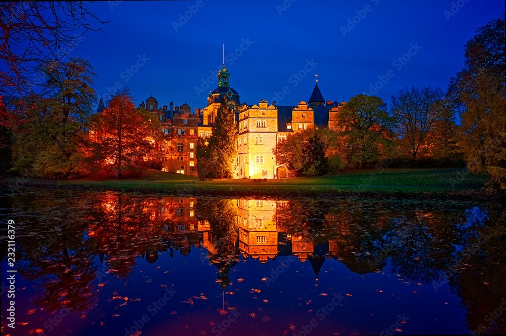 Schloss Bückeburg in der Abenddämmerung