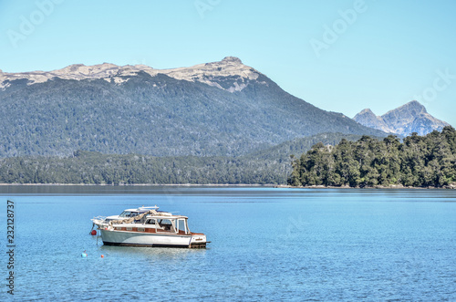 Barcos en Lago Puelo