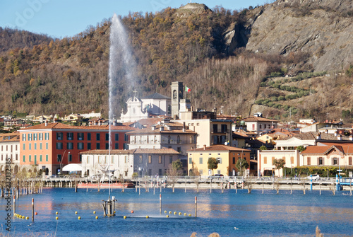 Sarnico sul lago d'Iseo in Lombardia photo