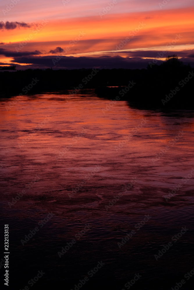 Fototapeta premium Reflection of Sunset in Water