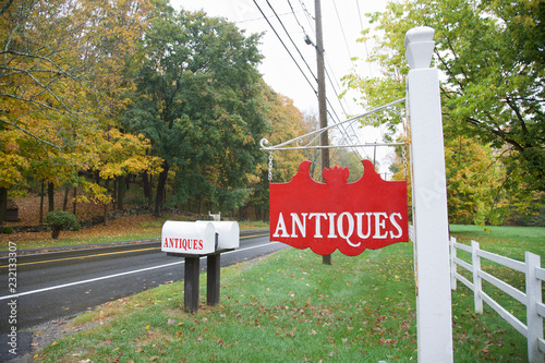 Obraz na płótnie Antique sign, Autumn Season w salonie