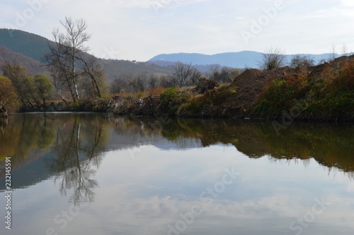 landscape on the river   © oljasimovic
