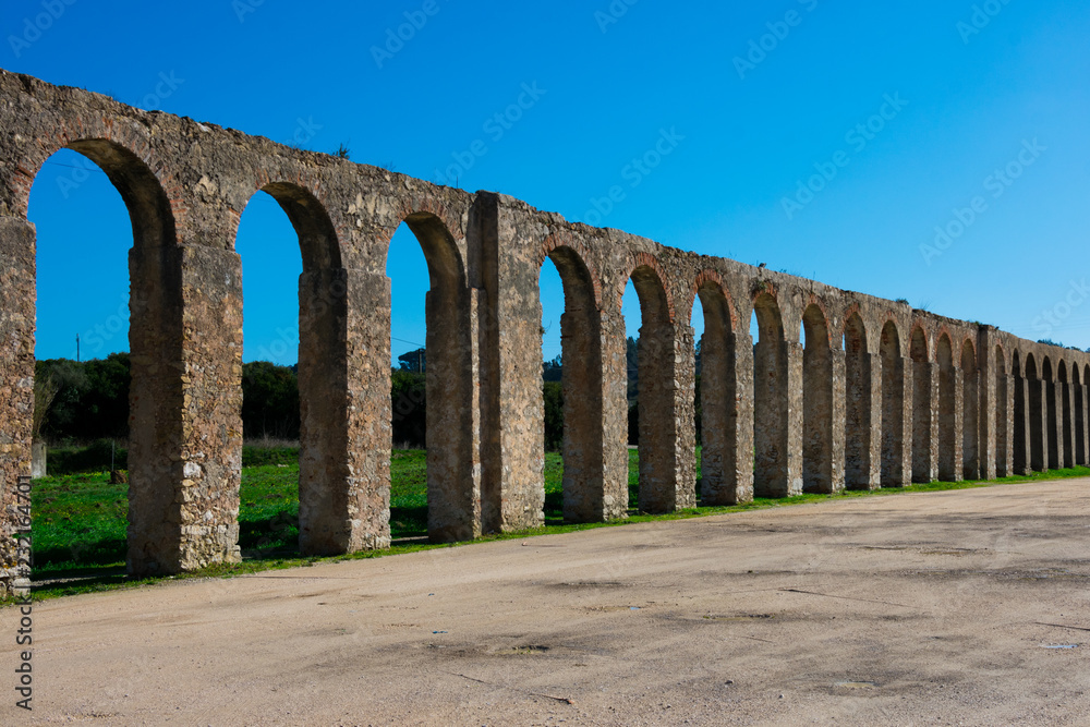 Old Aqueduct of Obidos (Aqueduto da Usseira). Made in the 16th century. Obidos, Portugal Old Aqueduct of Obidos (Aqueduto da Usseira). Made in the 16th century. Obidos, Portugal