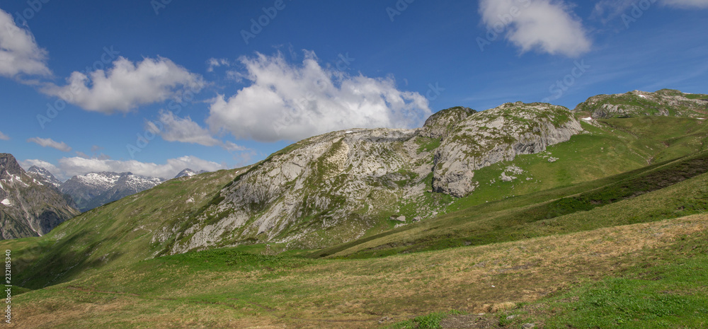 Wandern in den Bergen Wandern in den Bergen