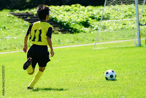 サッカー　フットボール © makieni