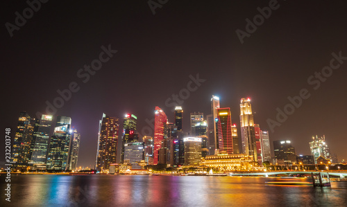 シンガポール　マリーナ・ベイ　夜景 © oben901