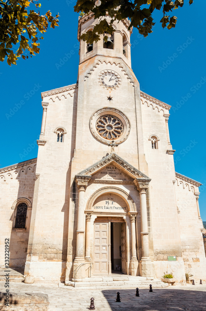 Church in medieval village of Saint-Saturnin-lès-Apt