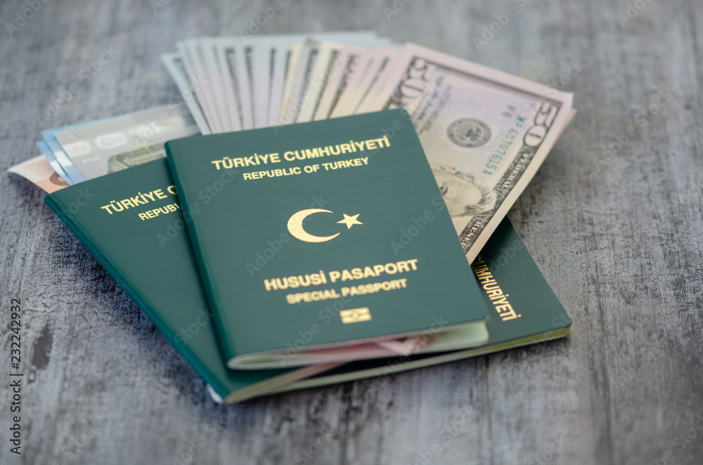 Turkish Green Special Passports and amerikan banknotes. Turkish Green Special Passports and amerikan banknotes.