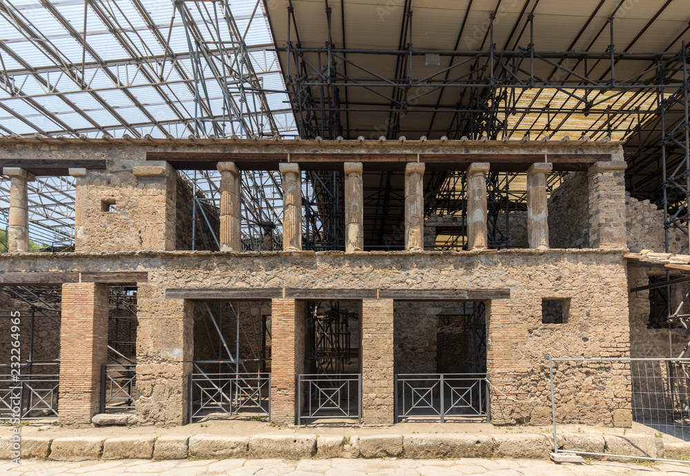 Obraz premium The famous archaeological site of Pompeii UNESCO heritage.Italy