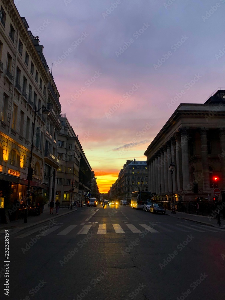 Tramonto nelle strade parigine, Parigi, Francia