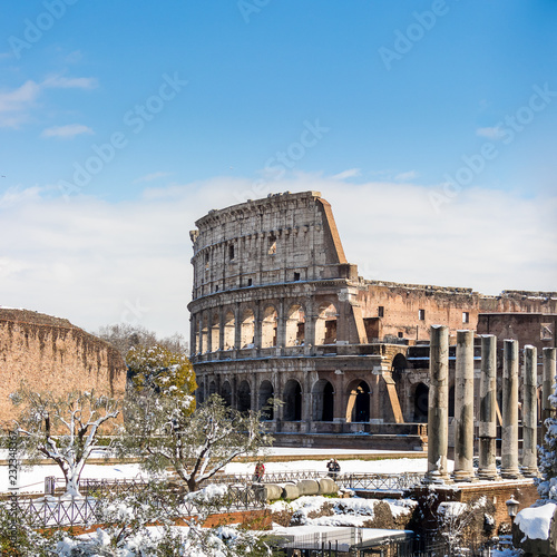 Photography Colyseum uder the snow