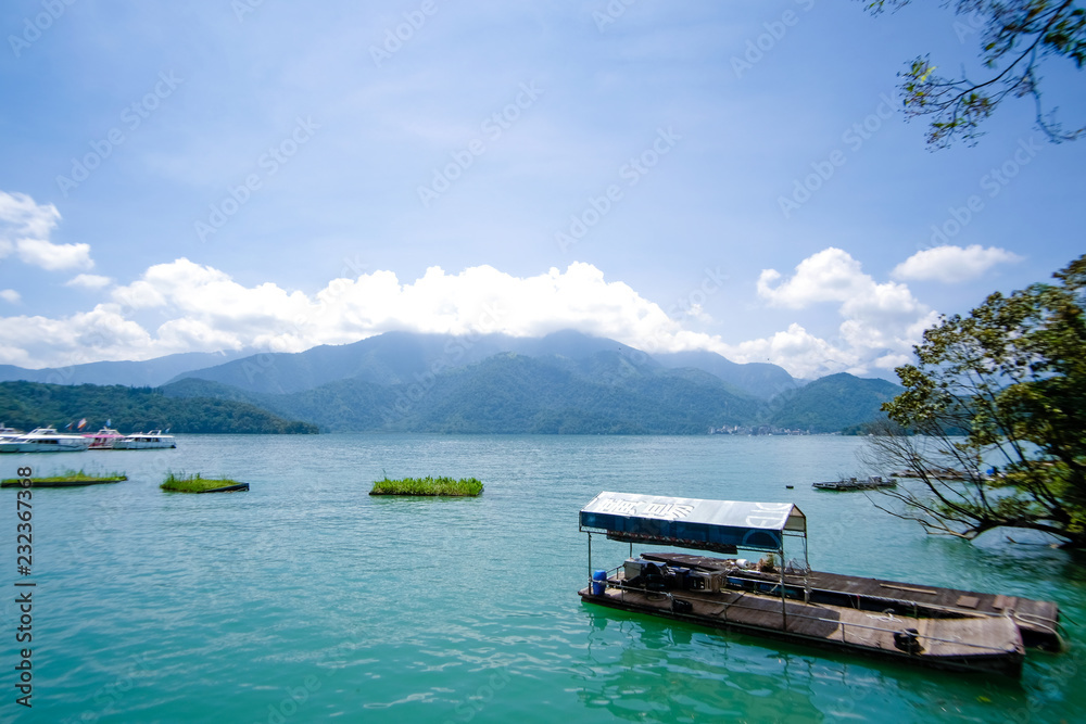 Obraz premium View of Sun Moon Lake in Taiwan