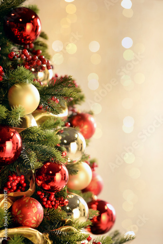 Particolare albero di Natale con luci