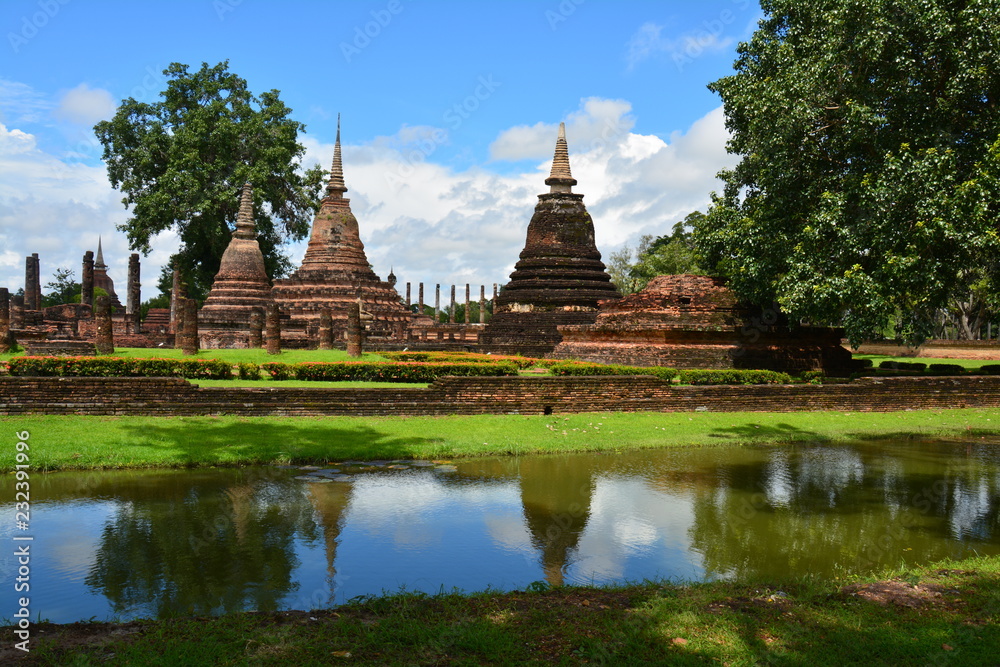 Obraz premium Temples de Sukothai Thaïlande - Sukothai Temples Thailand