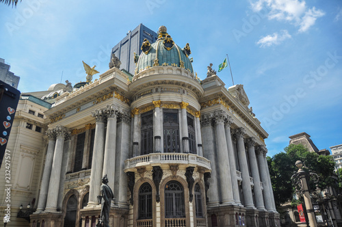 Theatro Municipal (Municipal Theatre) is an opera house in the Centro district of Rio de Janeiro © Юлия Серова