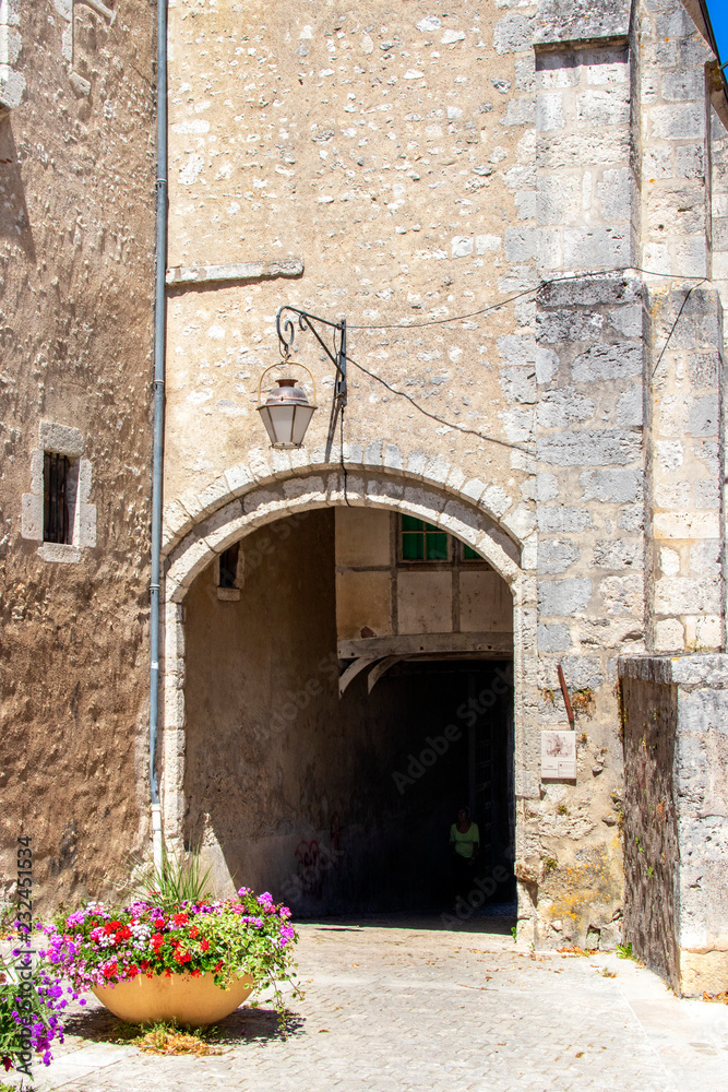 Fototapeta premium Beaugency. Entrée du donjon 