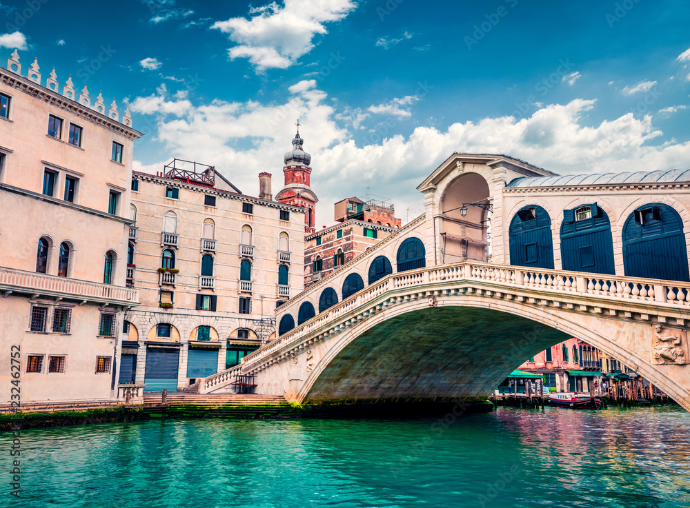 Splendid scene of famous Canal Grande. Colorful spring view of Rialto Bridge. Picturesque morning cityscape of  Venice, Italy, Europe. Traveling concept background.