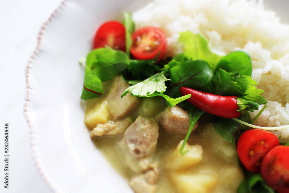 Homemade Thai cuisine, chicken green curry