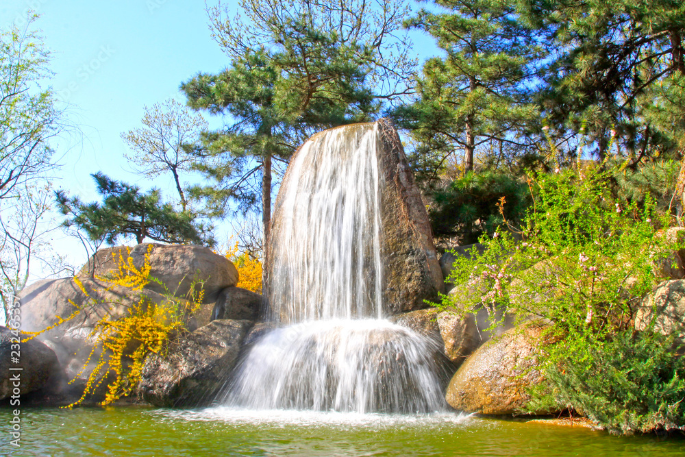 Fototapeta premium Waterfall and pool in the Panshan Mountain scenic spot, china
