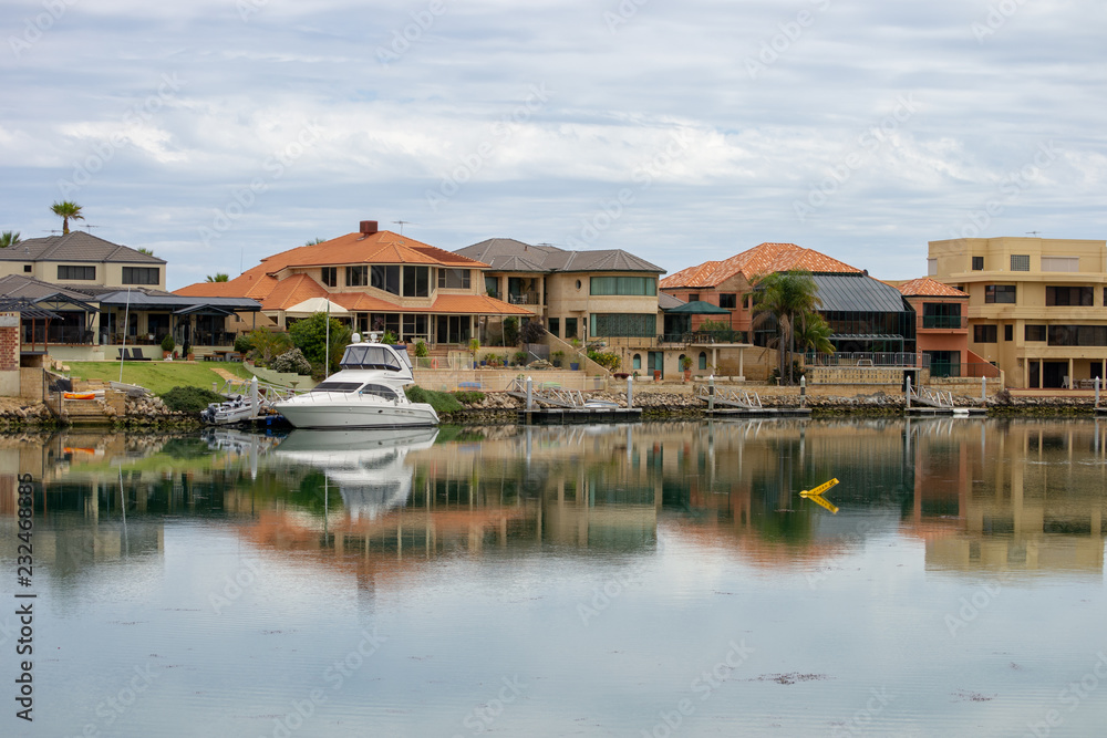 Nice houses of Australia right in front of the water