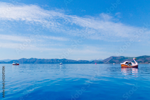 Wallpaper Mural 秋田 田沢湖 雪解け水 透明度高い湖 湖 湖沼 Torontodigital.ca