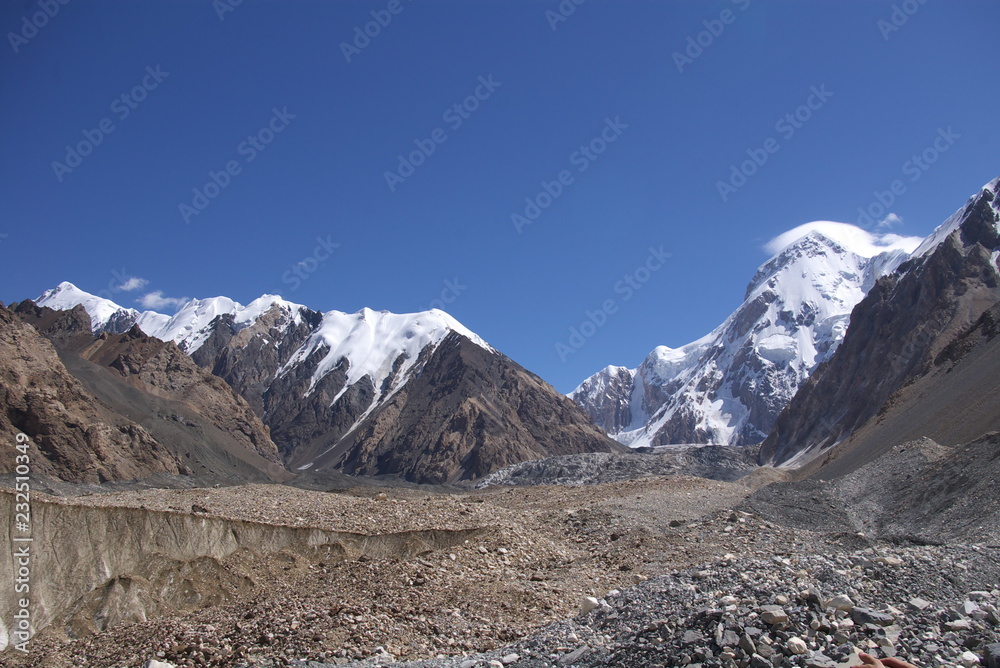 Fototapeta premium landscape in the mountains