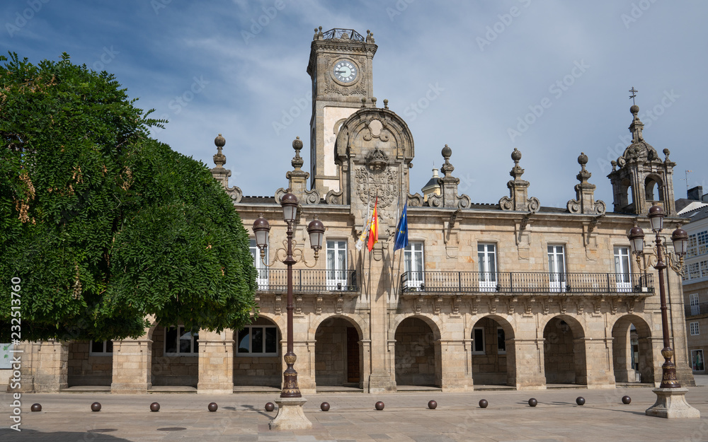 Obraz premium Panoramic image of the historic townhall of Lugo on a cloudy day, Camino de Santiago trail, Calicia, Spain