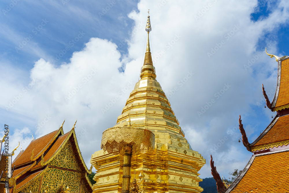 Fototapeta premium Wat Phra That Doi Suthep is a Theravada buddhist temple at beautiful near Chiang Mai, Thailand