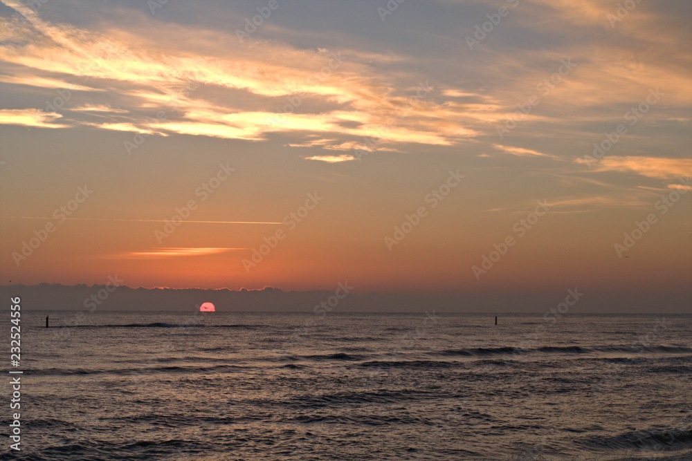 sunrise over the sea,horizon,sun,nature,sky,morning,view,cloud,waves,