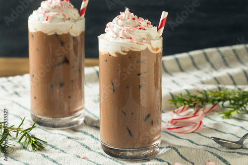 Tablou pe pânză Sweet Peppermint Iced Coffee