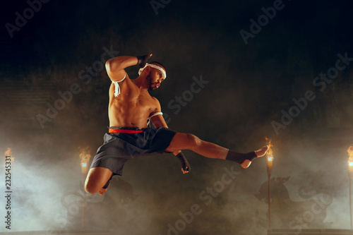 Thai Boxing - old martial arts  © VIAR PRO studio