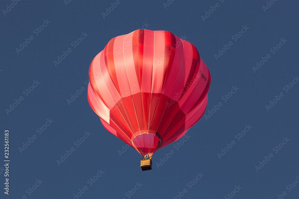 Obraz premium hot air balloons - freedom and adventure concept