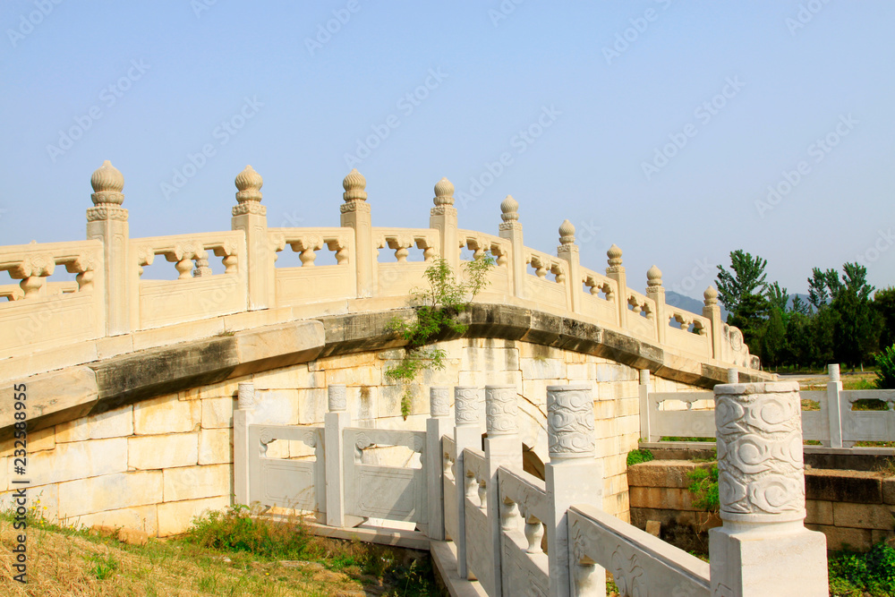 Bridge railings in ancient China