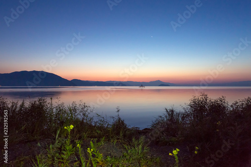 滋賀県 琵琶湖の朝日 © 俊樹 高椋