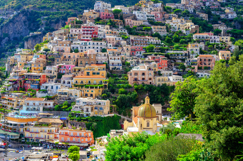 Fototapeta Naklejka Na Ścianę i Meble -  colorful houses in Positano on Amalfi coast, Italy