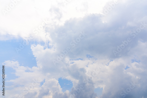 Fototapeta Naklejka Na Ścianę i Meble -  The nature of blue sky with cloud in the morning.