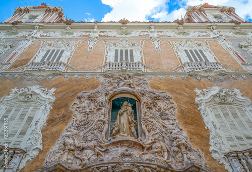 Valencia and its ancient and ultramodern architectures