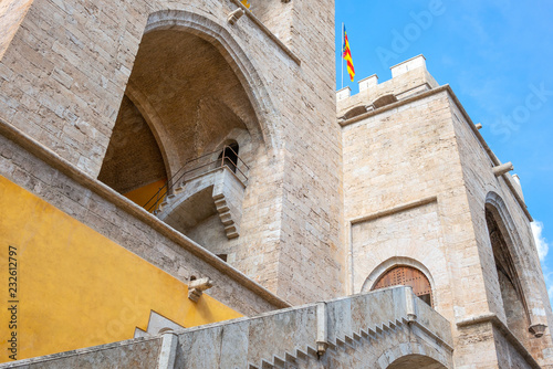 Valencia and its ancient and ultramodern architectures